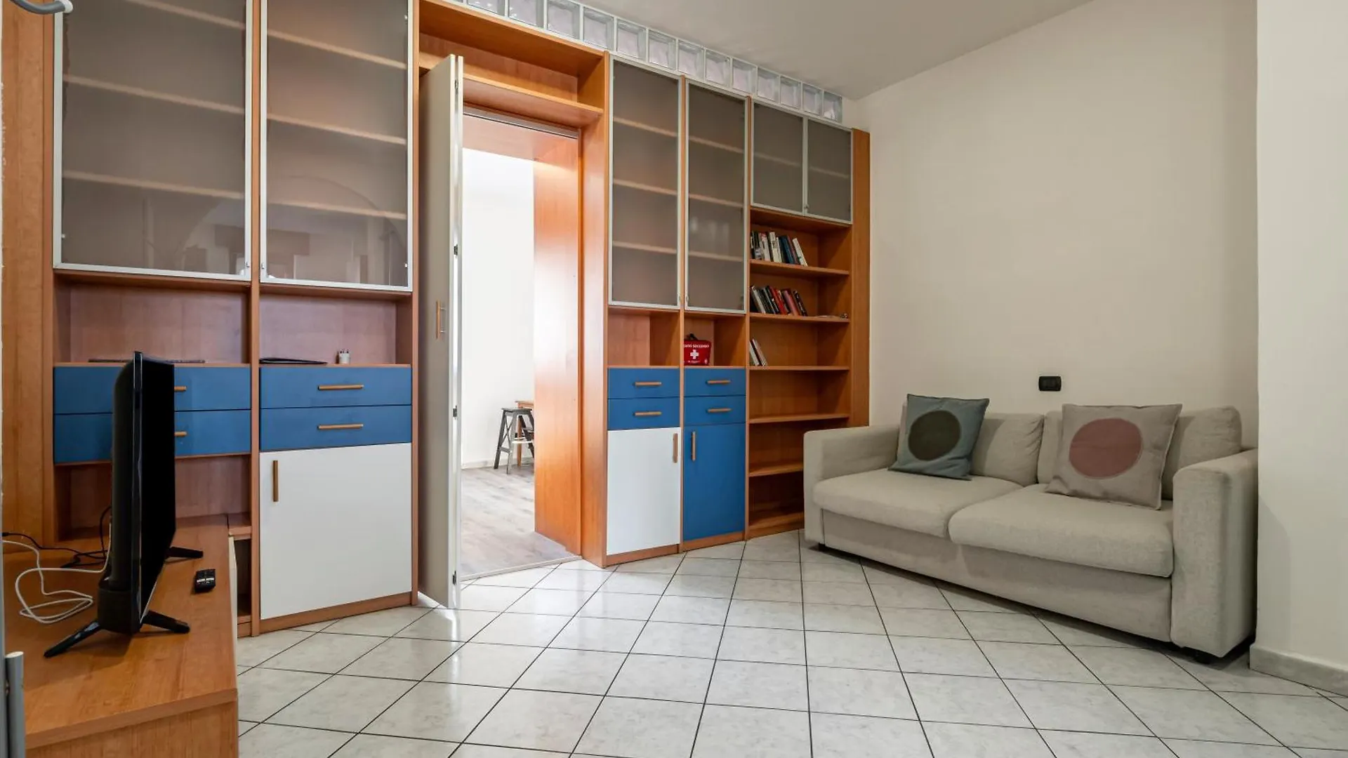 Milano Rogoredo Balcony Apartment 0*, ميلان إيطاليا