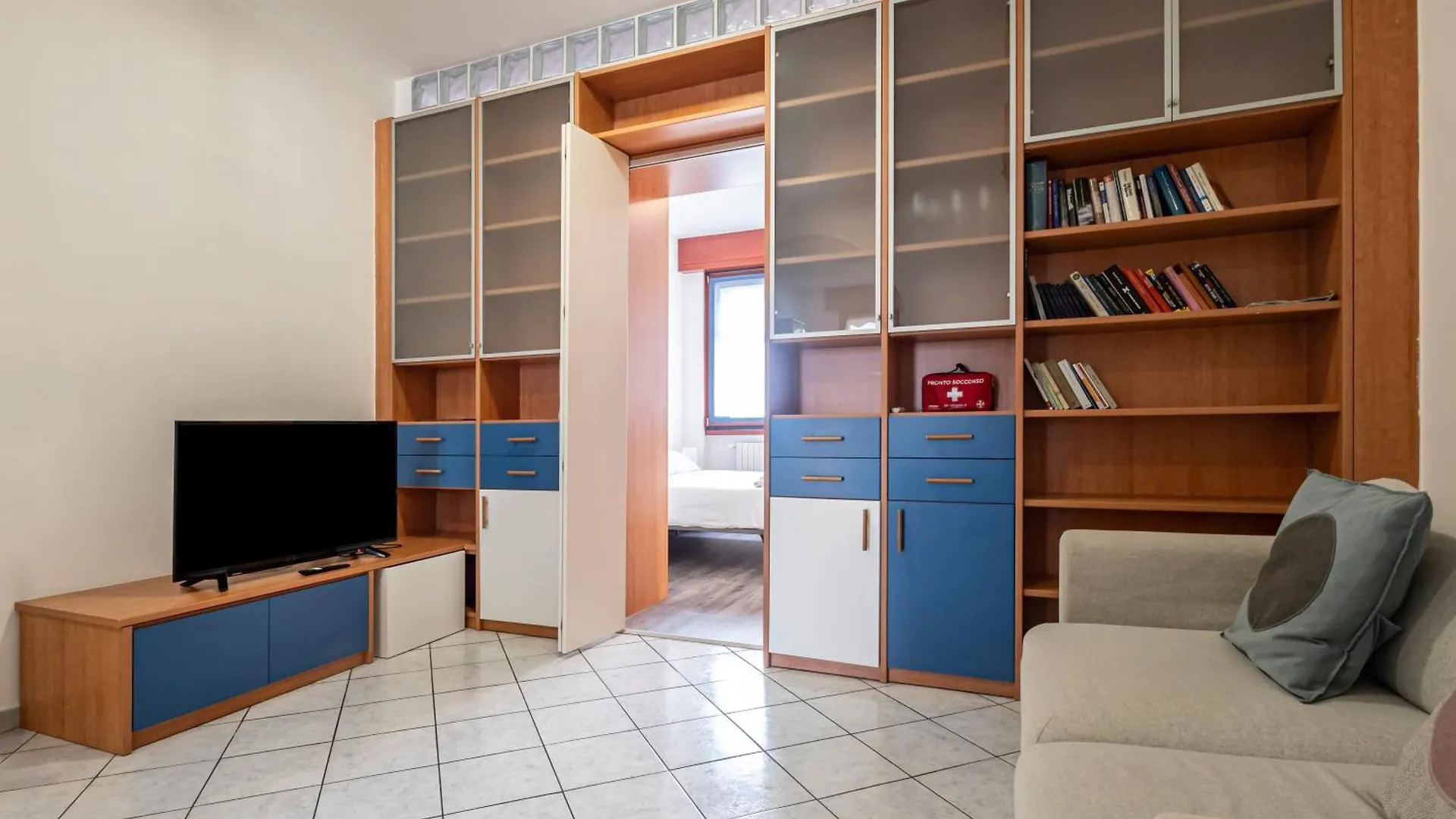 Milano Rogoredo Balcony Apartment  ميلان