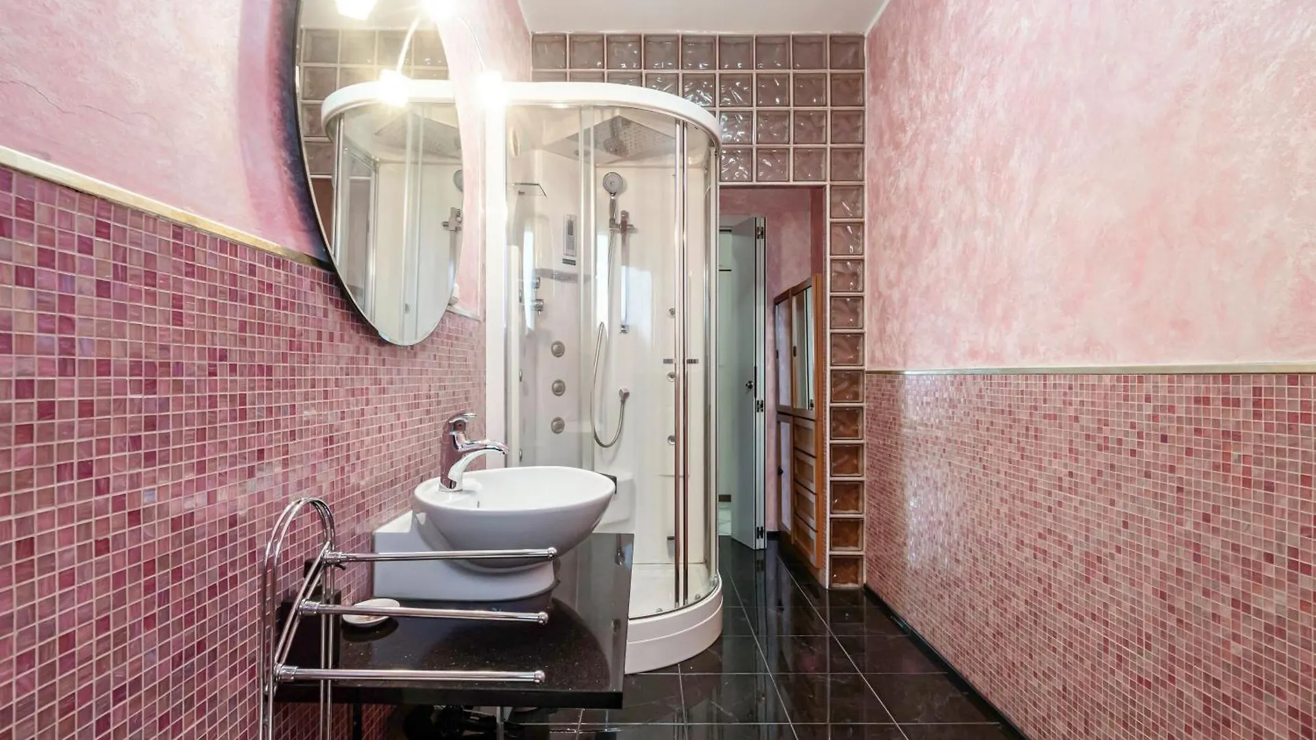 Milano Rogoredo Balcony Apartment  ميلان